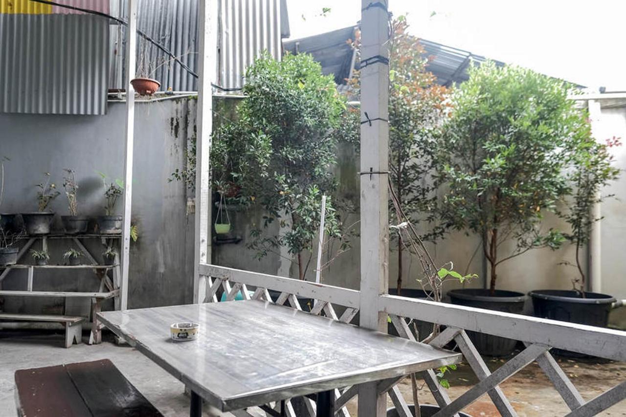 Urbanview Hotel Ta Ke Jelutung Puncak Jambi Buitenkant foto